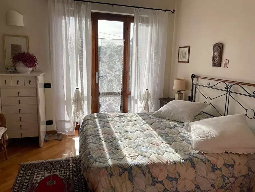 Immagine 22 di Casa indipendente in vendita  a Montignoso