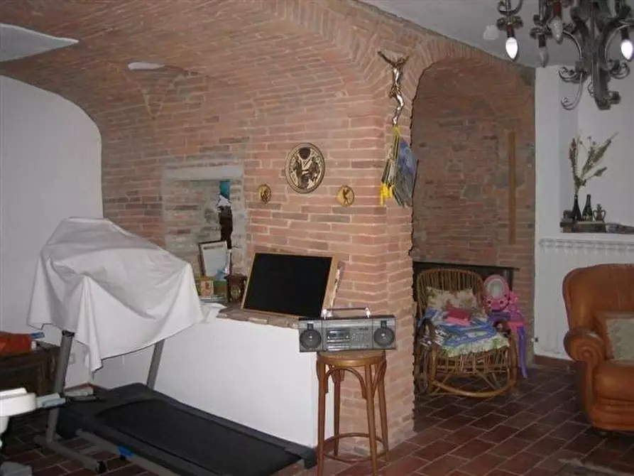 Immagine 14 di Rustico / casale in vendita  a Calci