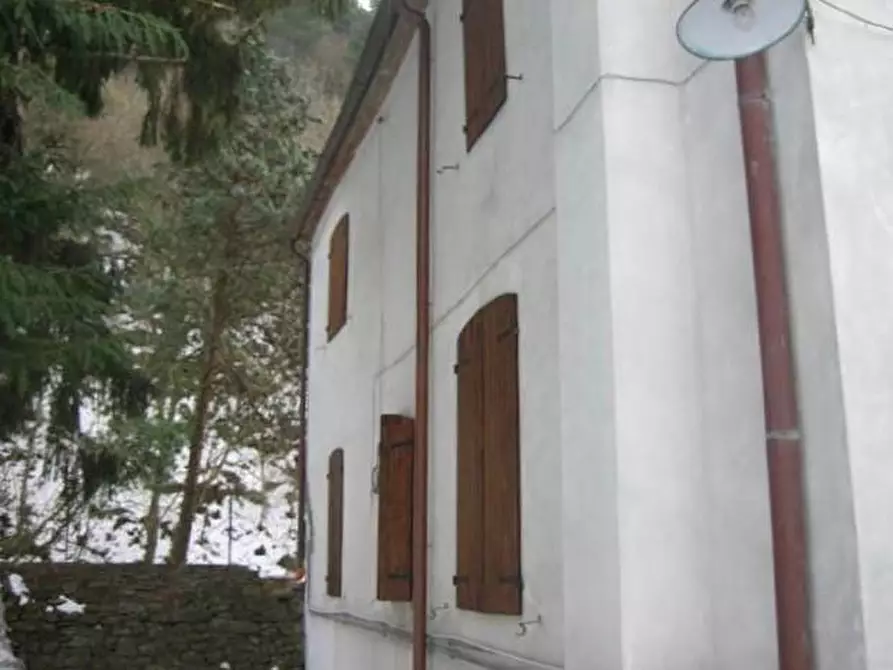 Immagine 3 di Rustico / casale in vendita  a Calci