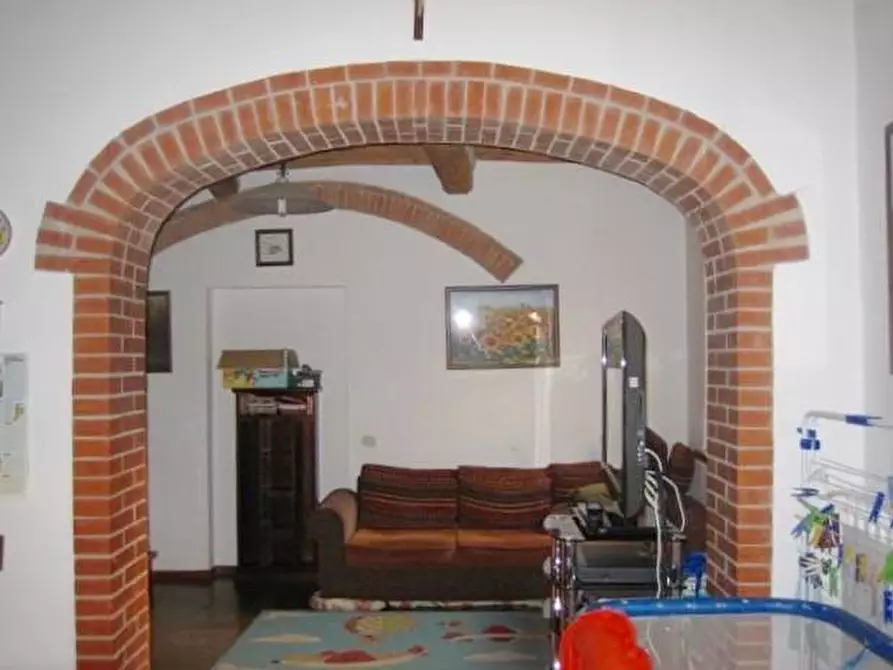 Immagine 18 di Rustico / casale in vendita  a Calci