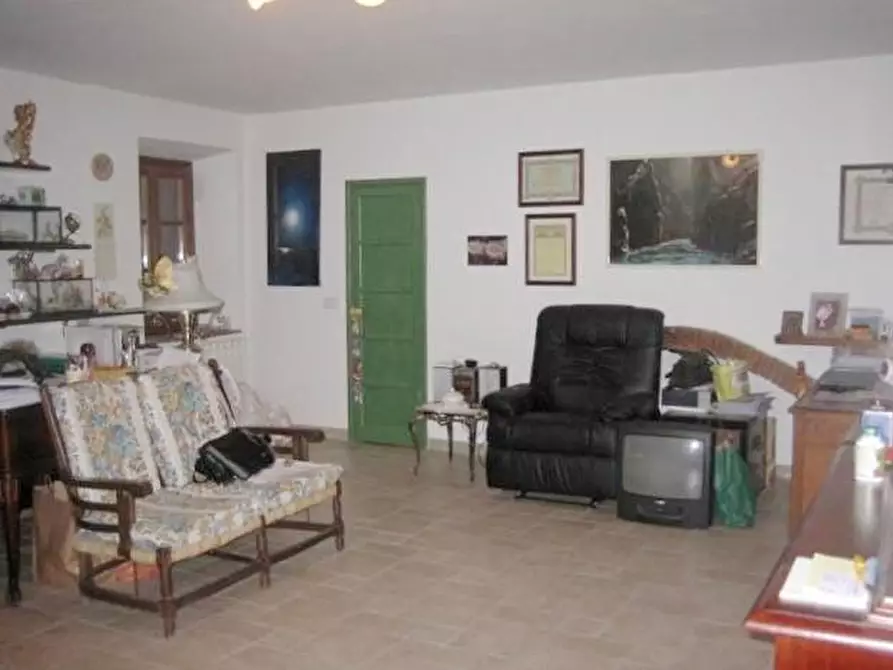 Immagine 15 di Rustico / casale in vendita  a Calci