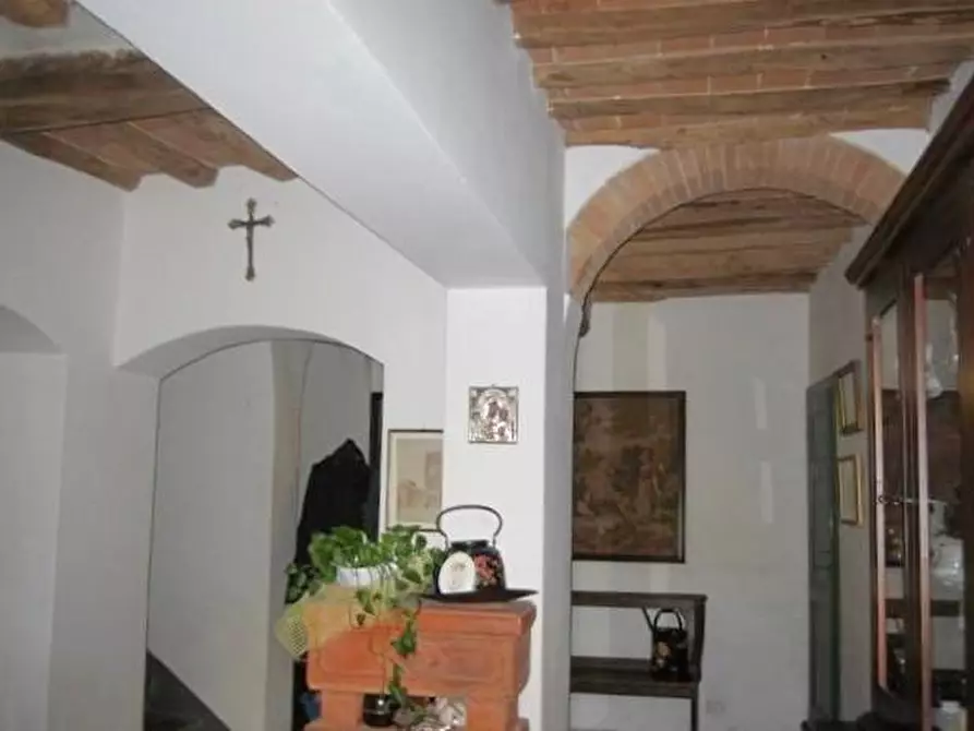 Immagine 12 di Rustico / casale in vendita  a Calci