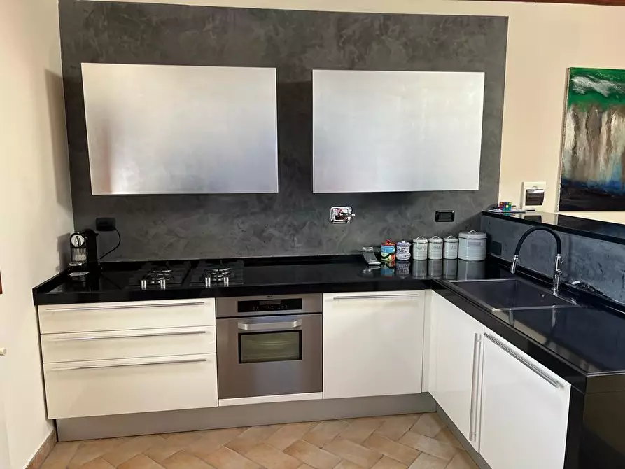 Immagine 5 di Porzione di casa in vendita  a Carmignano