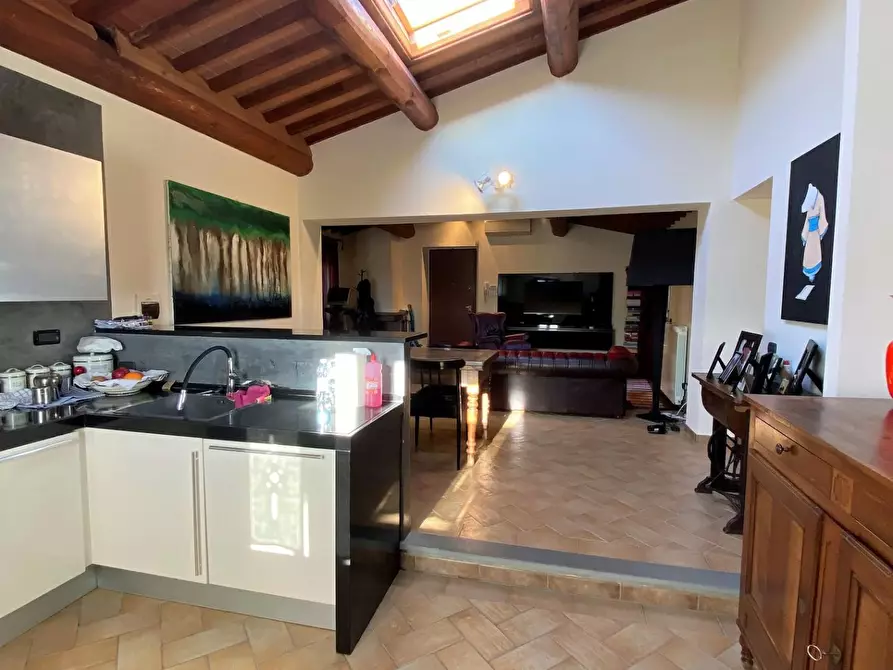 Immagine 4 di Porzione di casa in vendita  a Carmignano