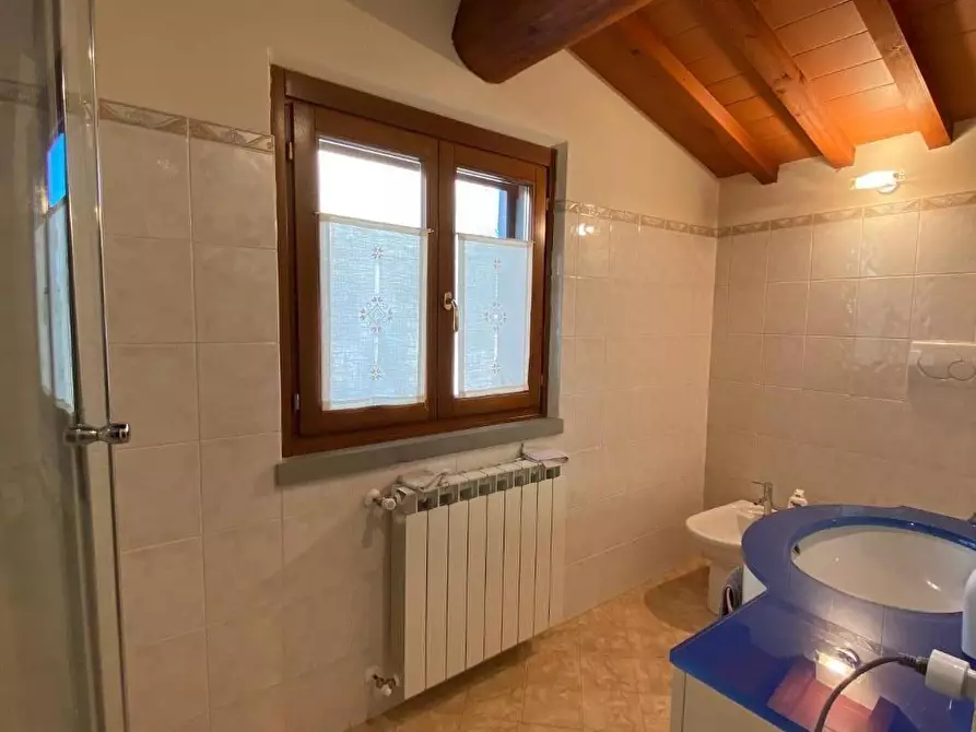 Immagine 13 di Porzione di casa in vendita  a Carmignano