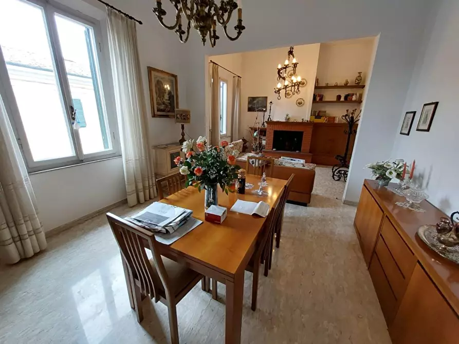 Immagine 1 di Appartamento in vendita  a Pontedera