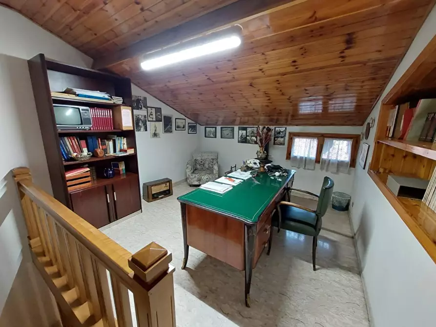 Immagine 17 di Appartamento in vendita  a Pontedera