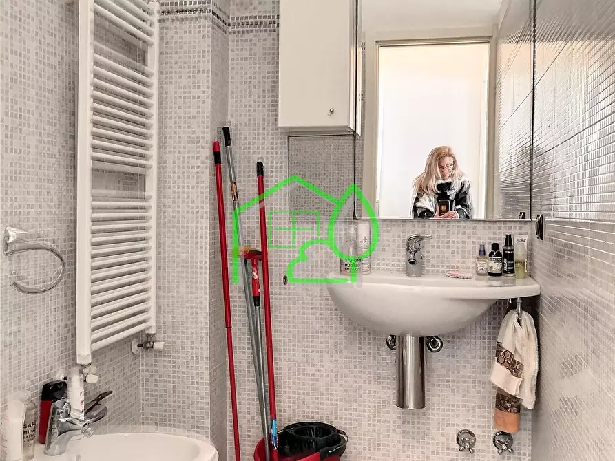 Immagine 8 di Casa semindipendente in vendita  a Viareggio