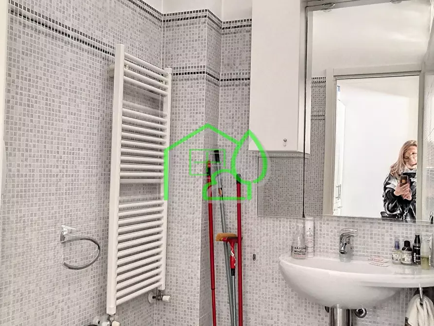 Immagine 7 di Casa semindipendente in vendita  a Viareggio