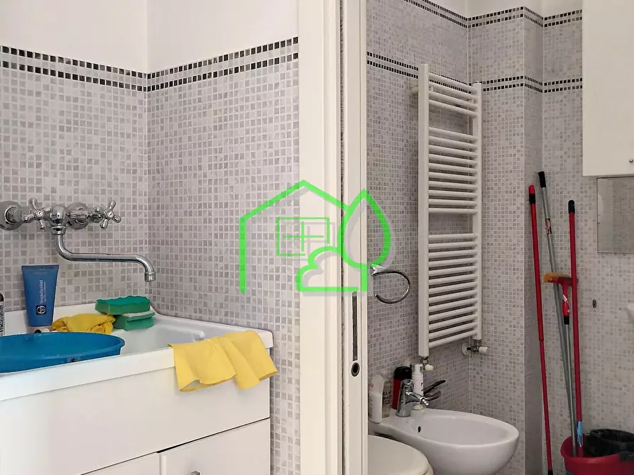 Immagine 6 di Casa semindipendente in vendita  a Viareggio