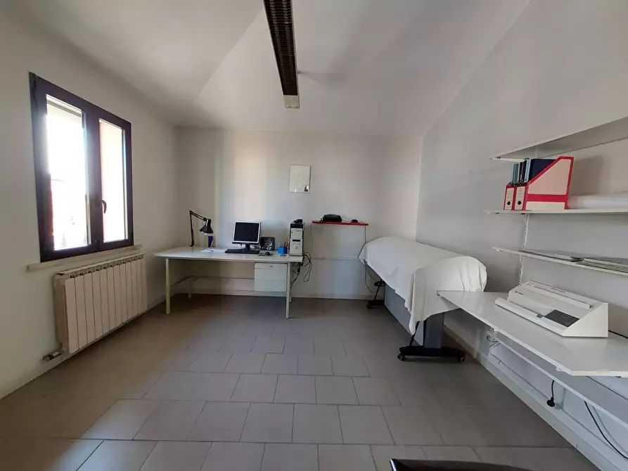 Immagine 14 di Appartamento in vendita  a Montopoli In Val D'arno