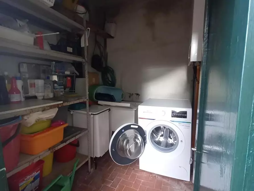 Immagine 26 di Casa indipendente in vendita  a Empoli