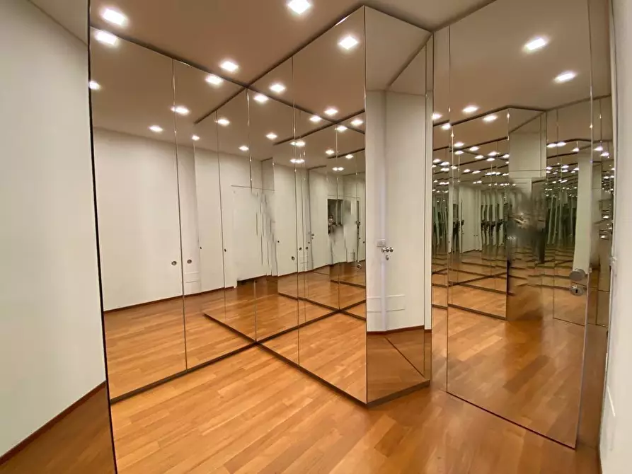 Immagine 31 di Appartamento in vendita  a Pisa