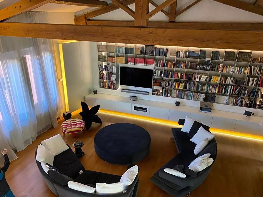 Immagine 23 di Appartamento in vendita  a Pisa