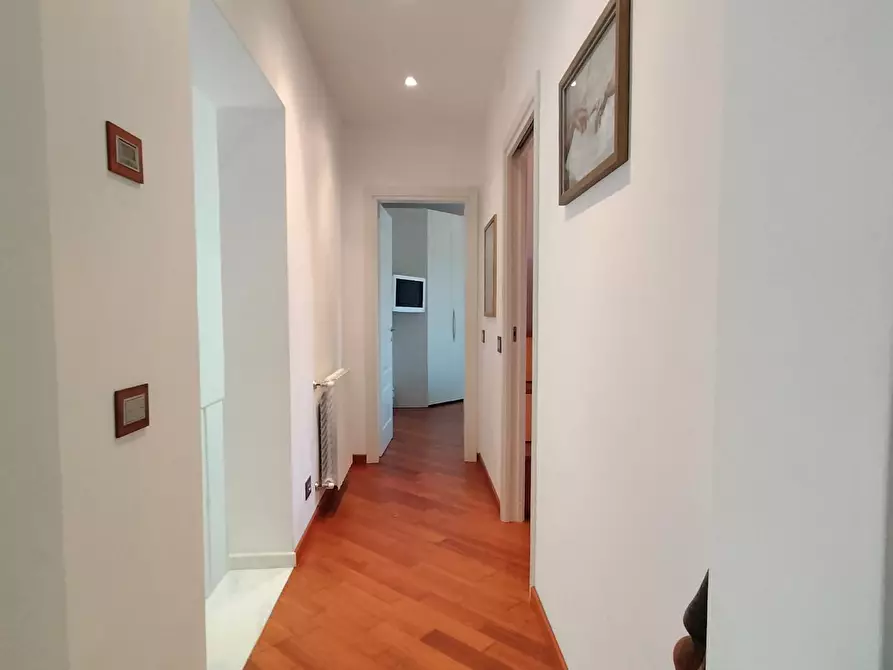 Immagine 24 di Casa indipendente in vendita  a Carrara