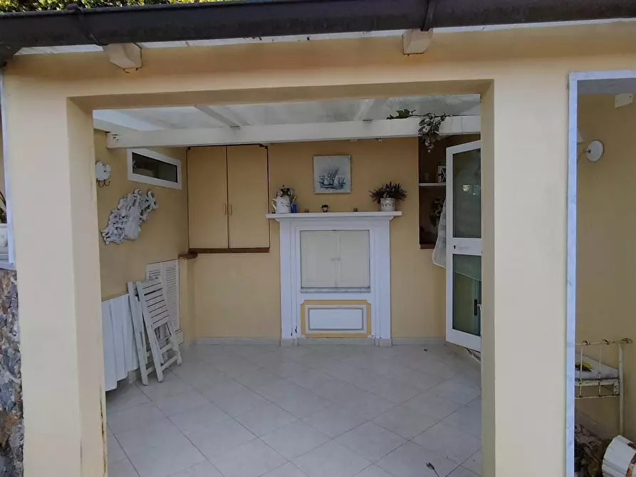 Immagine 25 di Casa indipendente in vendita  a Carrara