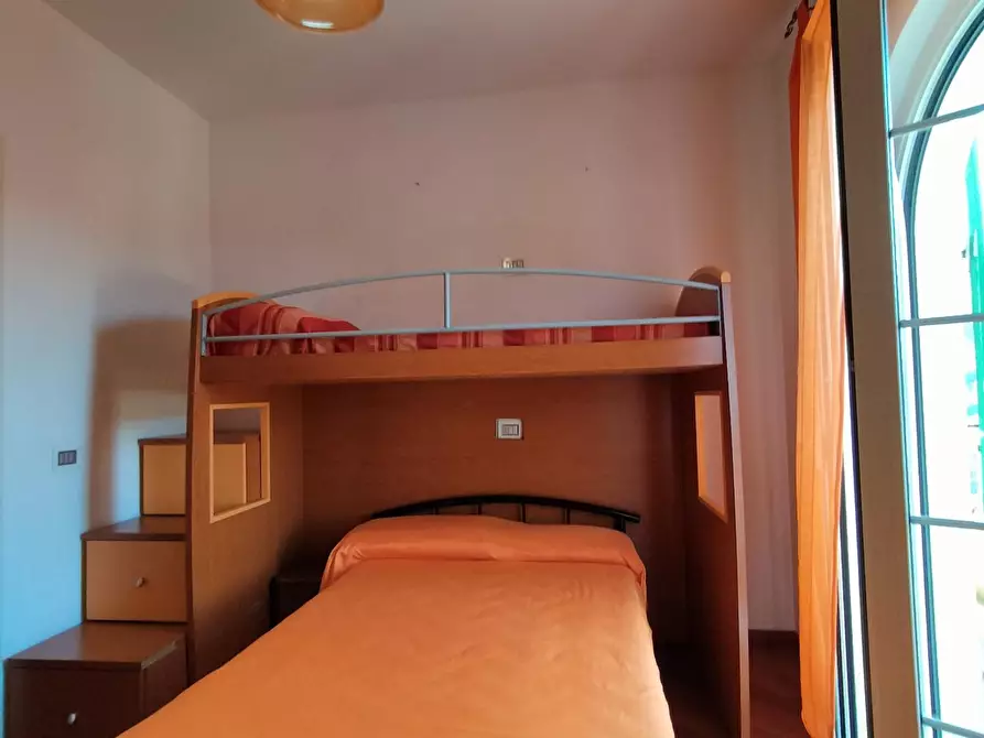 Immagine 21 di Casa indipendente in vendita  a Carrara