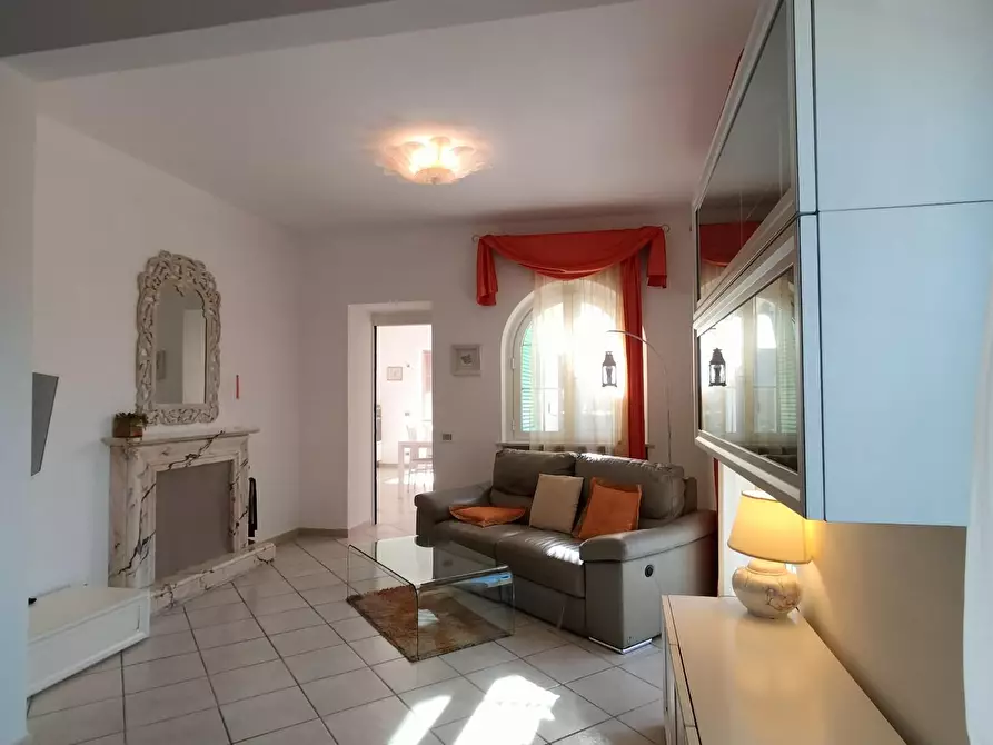 Immagine 8 di Casa indipendente in vendita  a Carrara