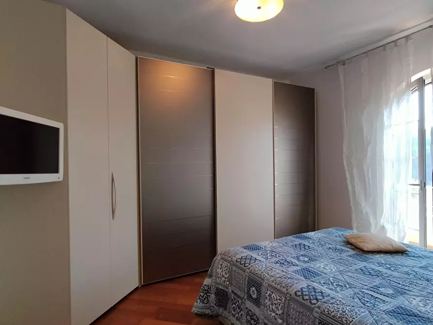 Immagine 18 di Casa indipendente in vendita  a Carrara