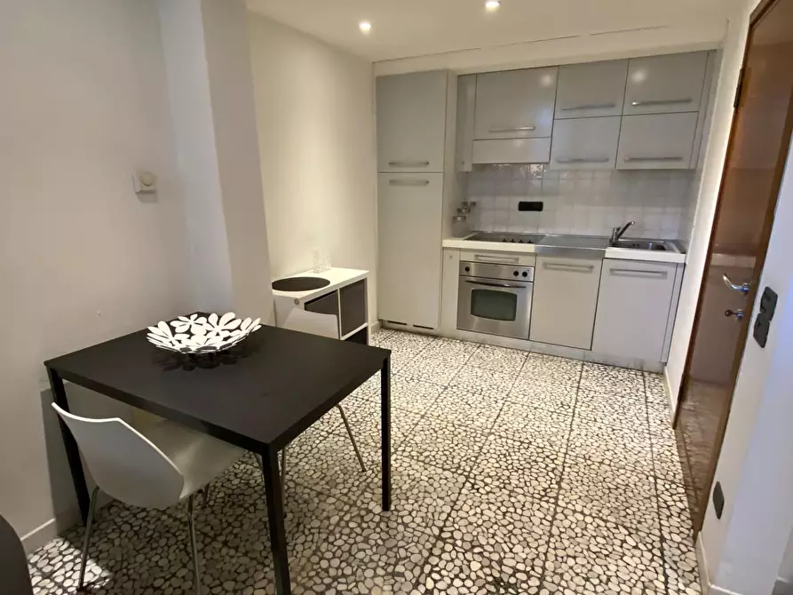 Immagine 2 di Appartamento in affitto  a Forte Dei Marmi