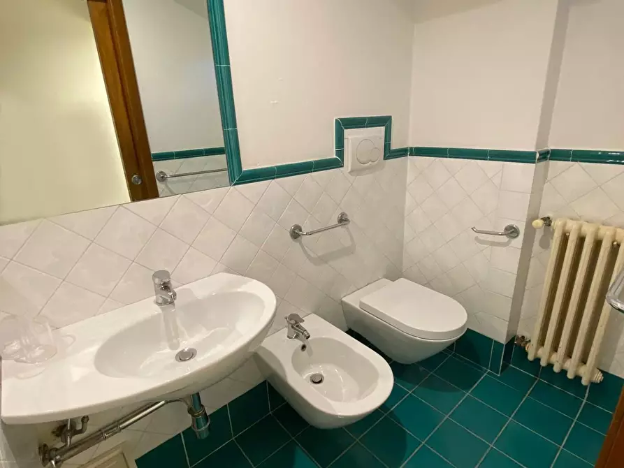 Immagine 9 di Appartamento in affitto  a Forte Dei Marmi