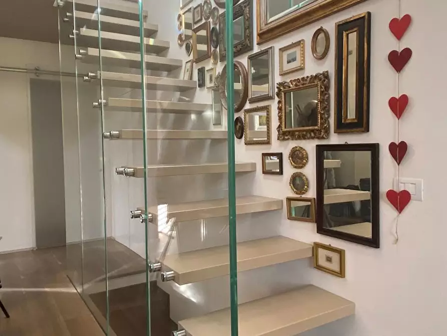 Immagine 6 di Casa indipendente in vendita  a Pisa