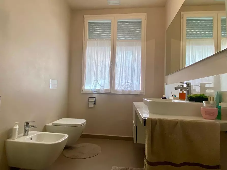 Immagine 24 di Casa indipendente in vendita  a Pisa