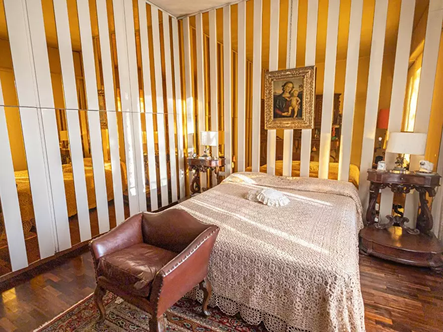 Immagine 13 di Villa in vendita  a Fucecchio