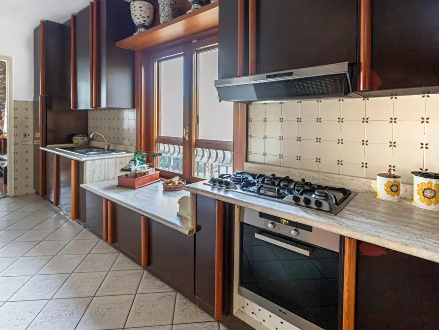 Immagine 9 di Villa in vendita  a Fucecchio