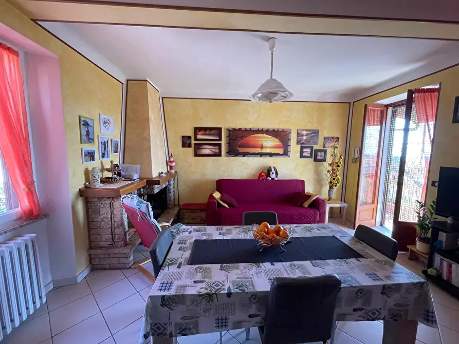 Immagine 4 di Appartamento in vendita  a Massa