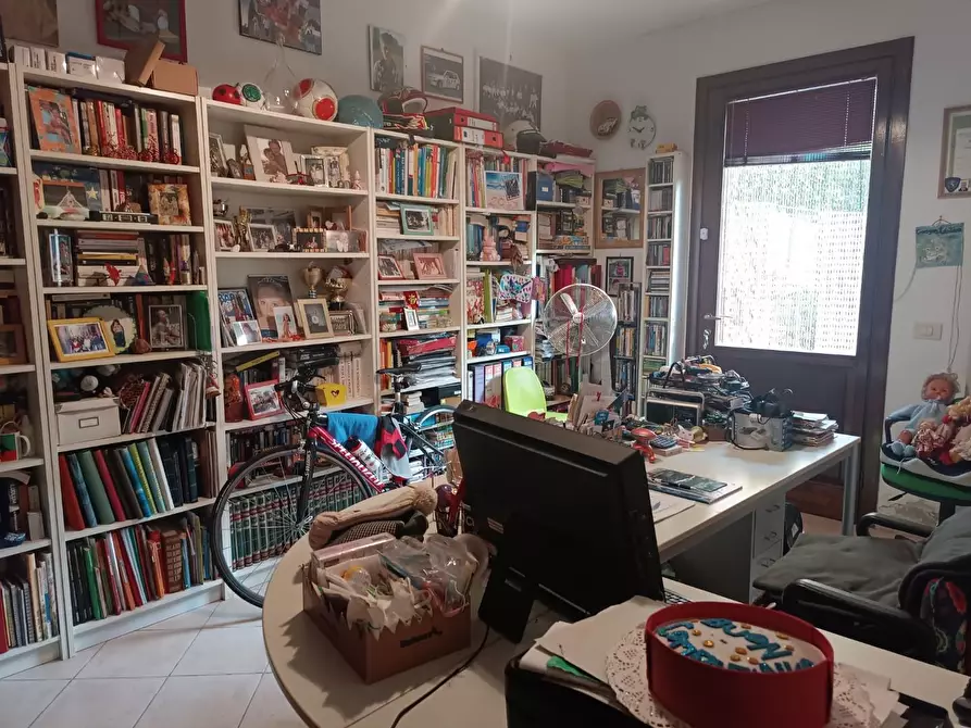 Immagine 21 di Casa bifamiliare in vendita  a Bagni Di Lucca