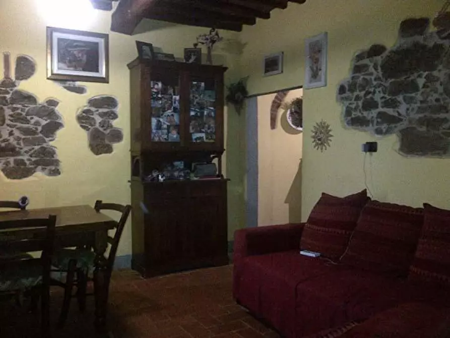 Immagine 7 di Casa colonica in vendita  a Lamporecchio