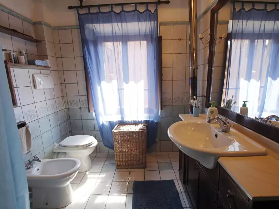 Immagine 19 di Casa colonica in vendita  a Lamporecchio