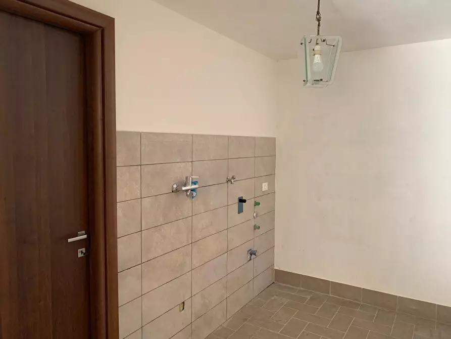 Immagine 29 di Appartamento in vendita  a Santa Maria A Monte