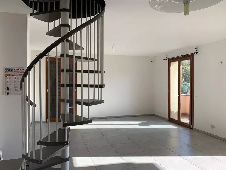 Immagine 7 di Appartamento in vendita  a Santa Maria A Monte