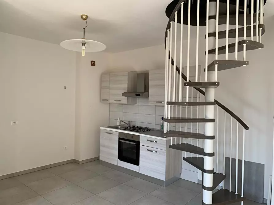 Immagine 3 di Appartamento in vendita  a Santa Maria A Monte