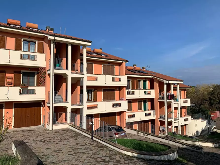 Immagine 31 di Appartamento in vendita  a Santa Maria A Monte