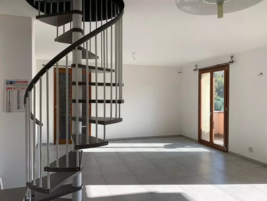 Immagine 4 di Appartamento in vendita  a Santa Maria A Monte