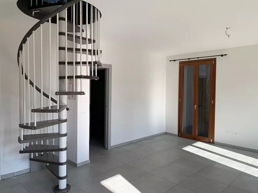 Immagine 8 di Appartamento in vendita  a Santa Maria A Monte