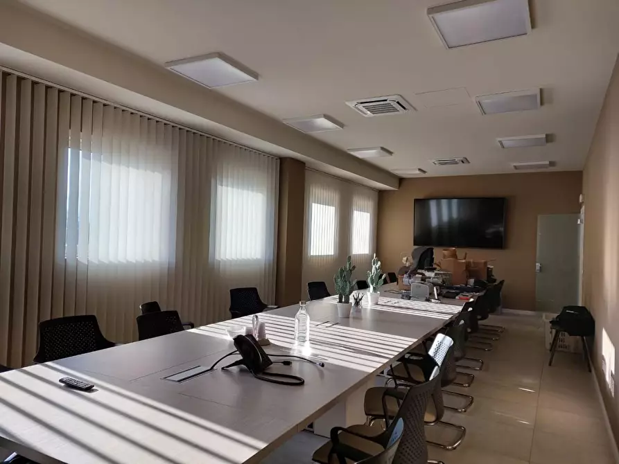 Immagine 12 di Ufficio in vendita  a Castelfranco Di Sotto