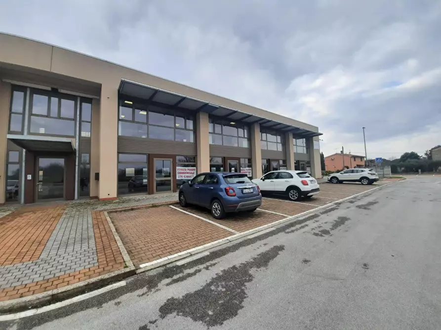 Immagine 13 di Ufficio in vendita  a Castelfranco Di Sotto