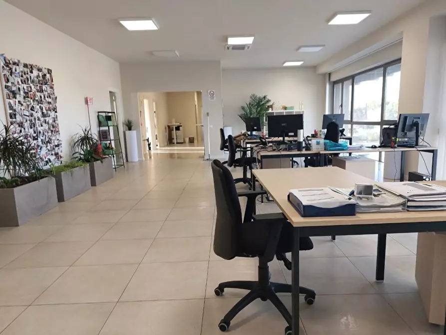 Immagine 3 di Ufficio in vendita  a Castelfranco Di Sotto