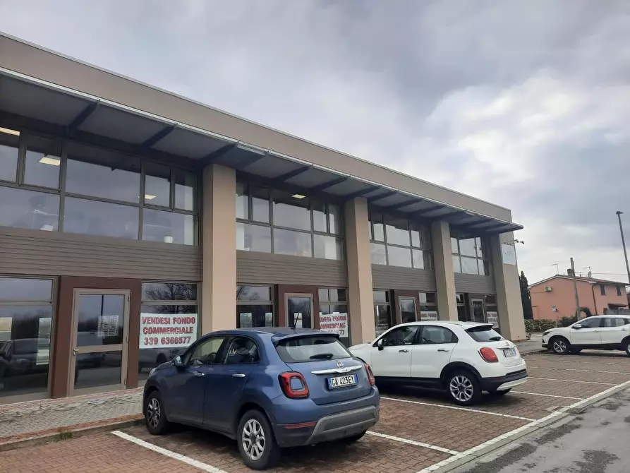 Immagine 15 di Ufficio in vendita  a Castelfranco Di Sotto