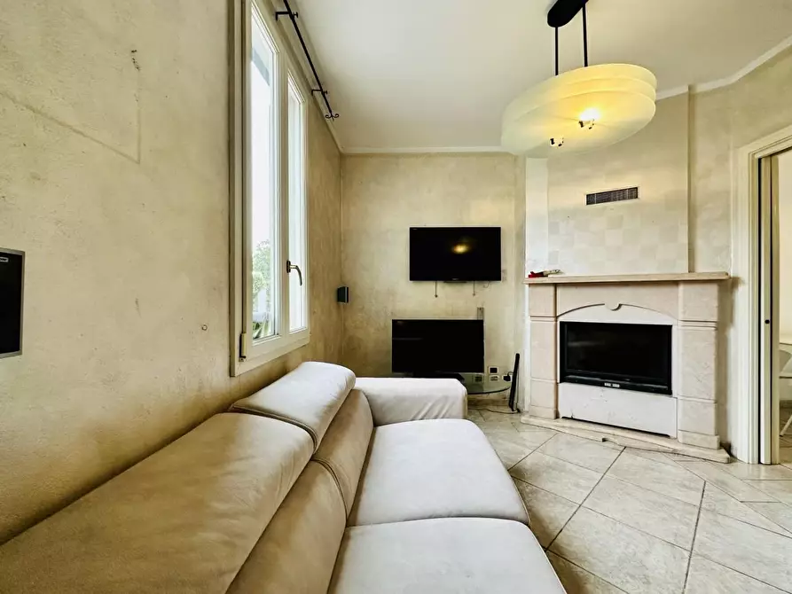 Immagine 5 di Terratetto in vendita  a Pietrasanta