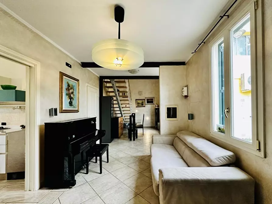 Immagine 2 di Terratetto in vendita  a Pietrasanta