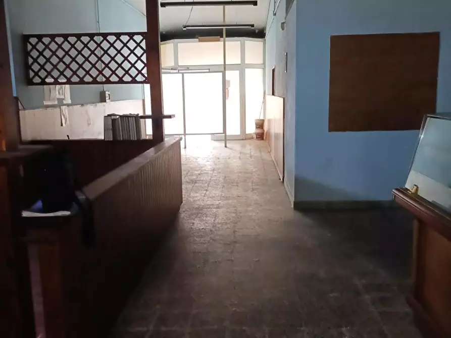 Immagine 3 di Locale commerciale in affitto  a Pisa