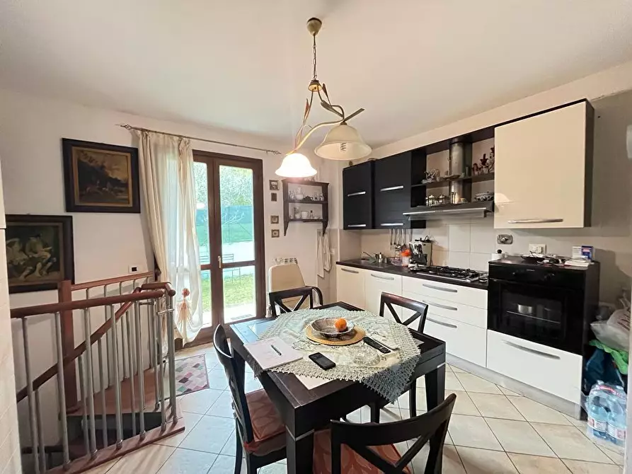 Immagine 12 di Appartamento in vendita  a Orciano Pisano