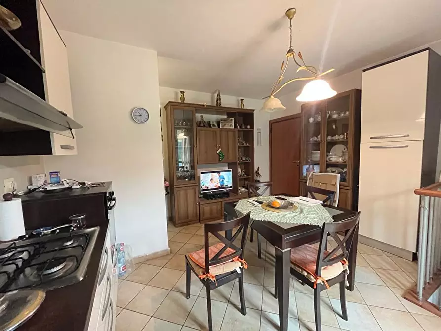Immagine 11 di Appartamento in vendita  a Orciano Pisano