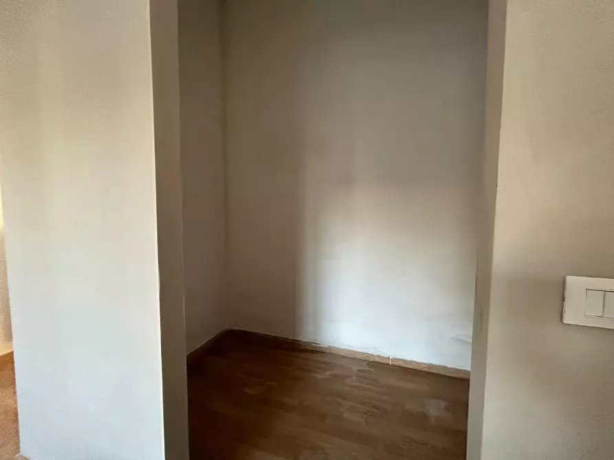 Immagine 10 di Appartamento in vendita  a Massa