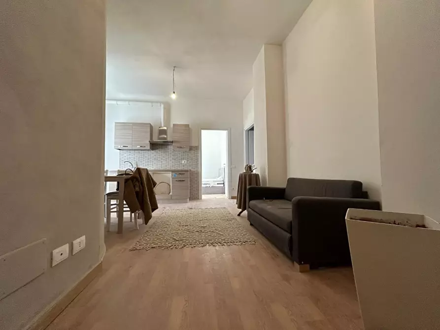 Immagine 6 di Appartamento in vendita  a Massa